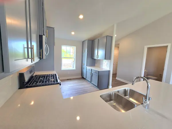 7400 Imperial WAY, Elko New Market, MN 55020
