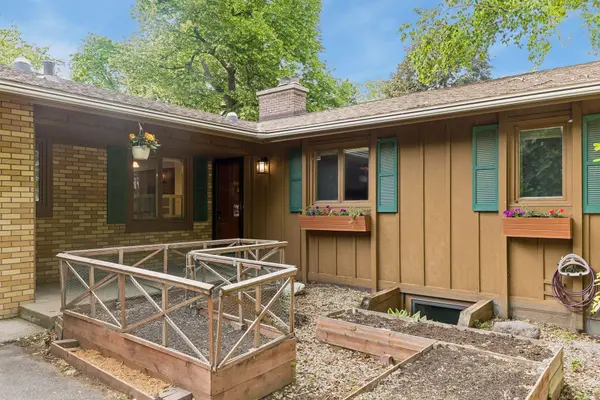 3413 Ensign AVE N, New Hope, MN 55427