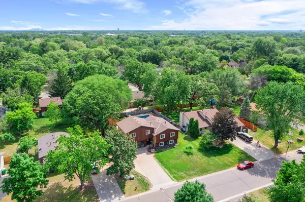 260 107th LN NW, Coon Rapids, MN 55448