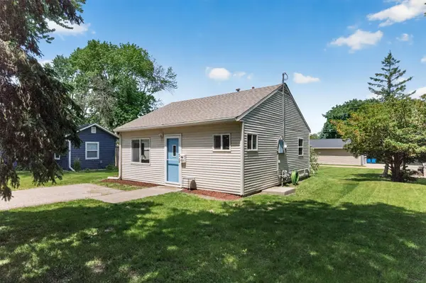 419 7th AVE W, Shakopee, MN 55379