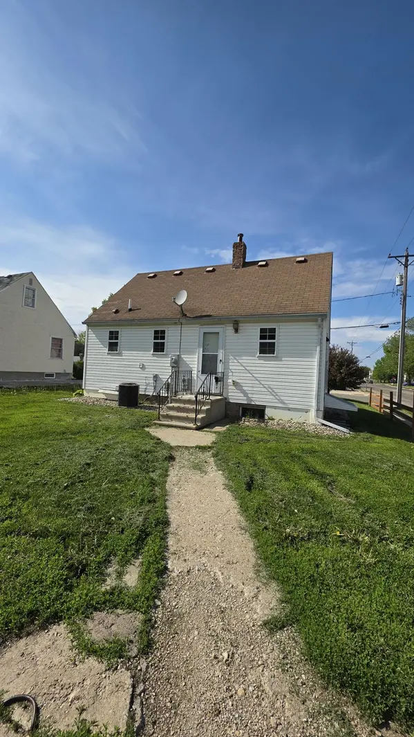 1501 7th AVE NW, Austin, MN 55912