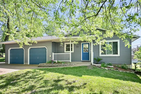 1420 Conrad DR, Winona, MN 55987