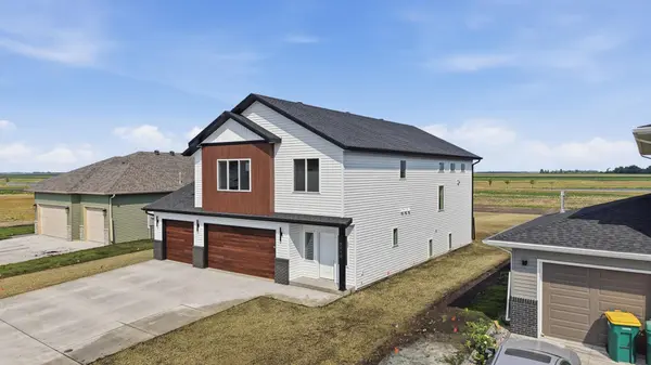 8446 61st ST S, Horace, ND 58047