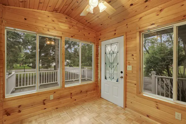 39789 Nez Pierce LN, North Branch, MN 55056
