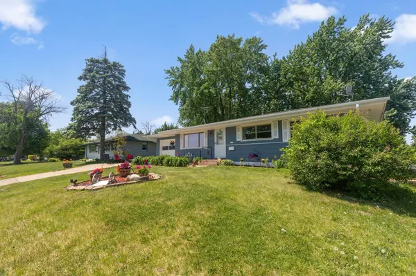 6280 7th ST NE, Fridley, MN 55432