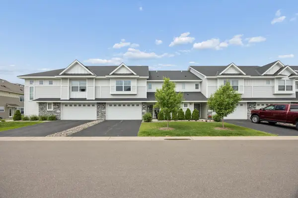 7225 Dora DR, Lino Lakes, MN 55038