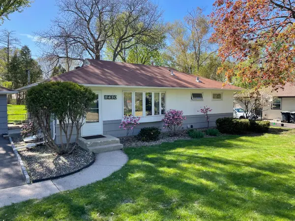 8430 Knox AVE S, Bloomington, MN 55431