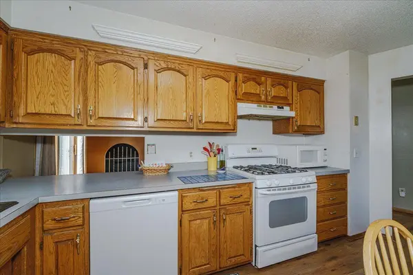 13638 Hidden Creek DR, Andover, MN 55304