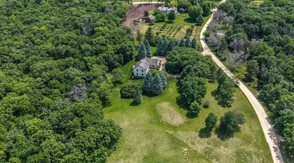 8 Old Deerfield RD, Welch, MN 55089