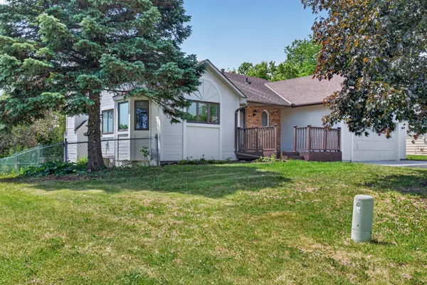 1278 Windcrest AVE, Eagan, MN 55123