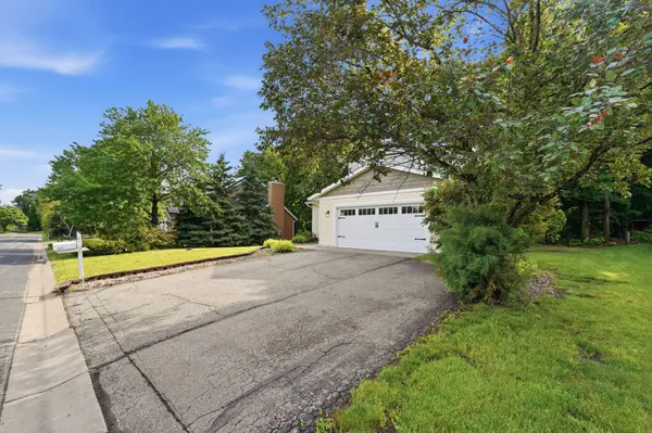 17399 Ridgewood CT, Prior Lake, MN 55372