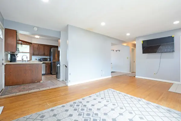 2083 Orange AVE E, Saint Paul, MN 55119