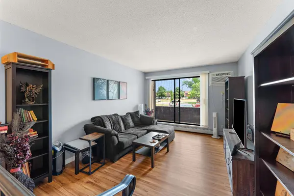 7330 York AVE S #1111, Edina, MN 55435