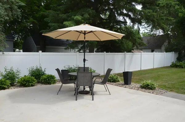 709 S Holcombe AVE, Litchfield, MN 55355