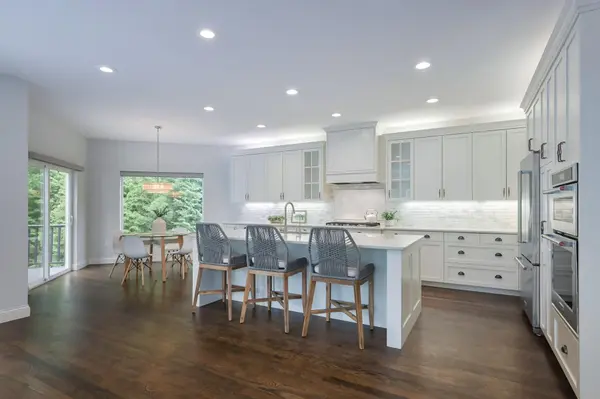 14714 Woodhaven RD, Minnetonka, MN 55345