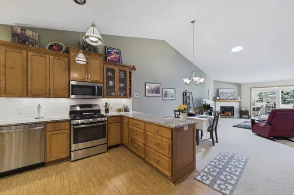 6534 Brook LN, Savage, MN 55378