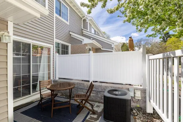 8426 Copperfield WAY #93, Inver Grove Heights, MN 55076