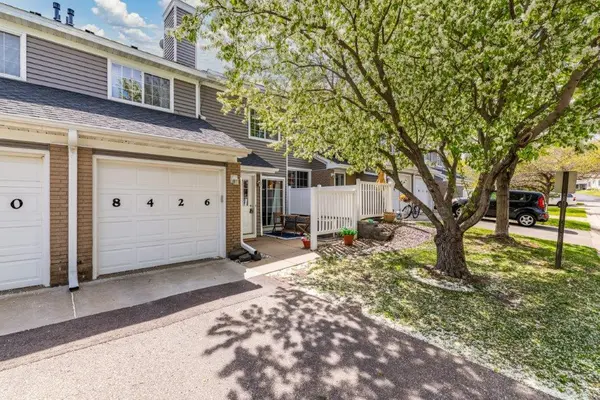 8426 Copperfield WAY #93, Inver Grove Heights, MN 55076