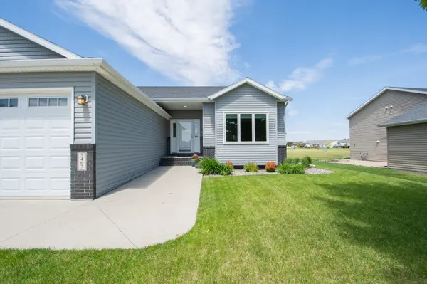 5467 47th AVE S, Fargo, ND 58104