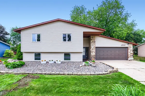 2707 Croixwood BLVD, Stillwater, MN 55082