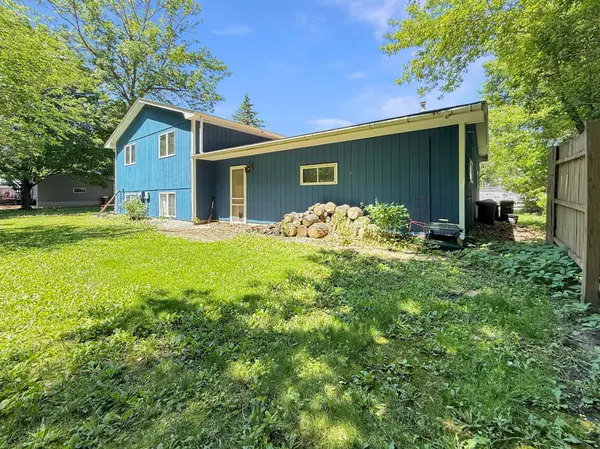 513 E Ciro ST, Truman, MN 56088