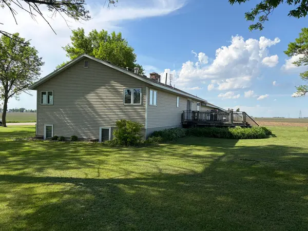 905 Main ST N, Renville, MN 56284