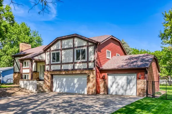 9951 Ibis ST NW, Coon Rapids, MN 55433
