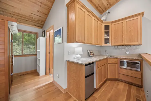 1465 Basswood RD, South Haven, MN 55382