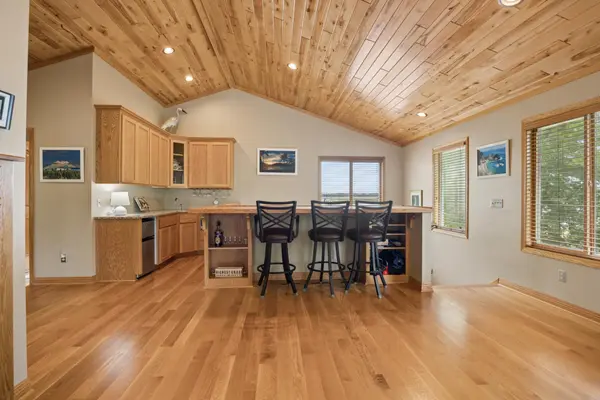 1465 Basswood RD, South Haven, MN 55382