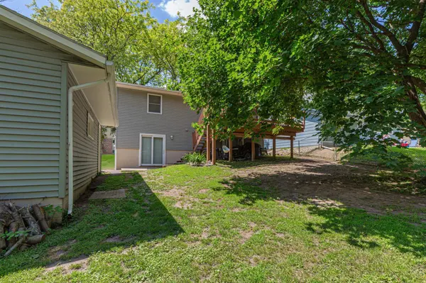 1401 Autumn DR, Faribault, MN 55021
