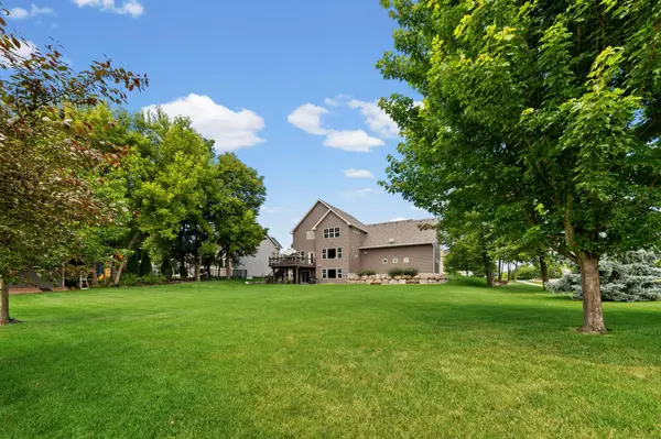 3339 Sunray CT SW, Prior Lake, MN 55372