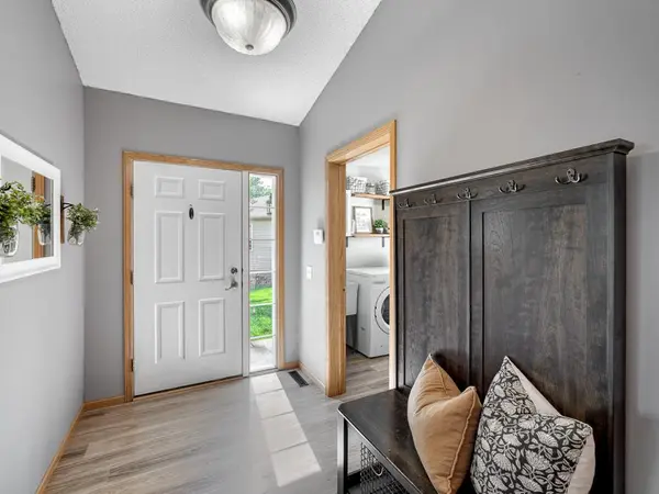 921 Pine ST, Farmington, MN 55024