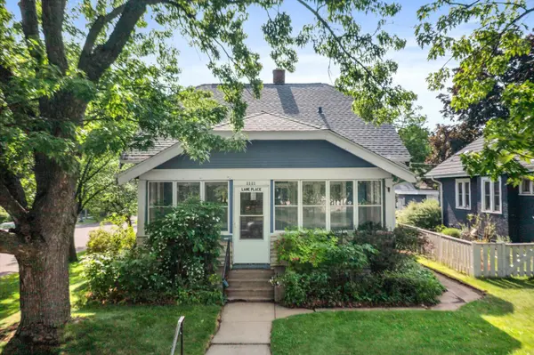 1111 Lane PL, Saint Paul, MN 55106