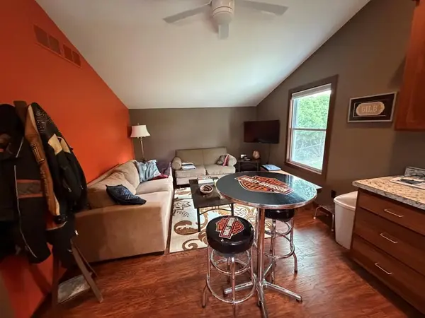 1903 Mark DR, Albert Lea, MN 56007