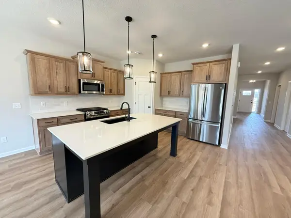 8195 Haywood DR, Lino Lakes, MN 55014