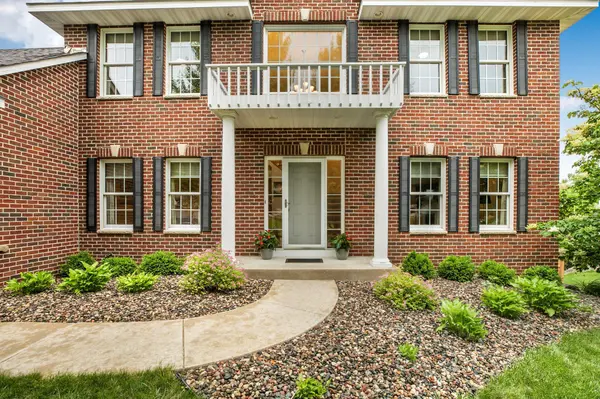 12322 Jasper LN, Eden Prairie, MN 55347
