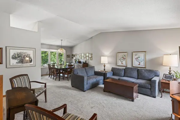 3706 Westmark CIR, Minnetonka, MN 55345