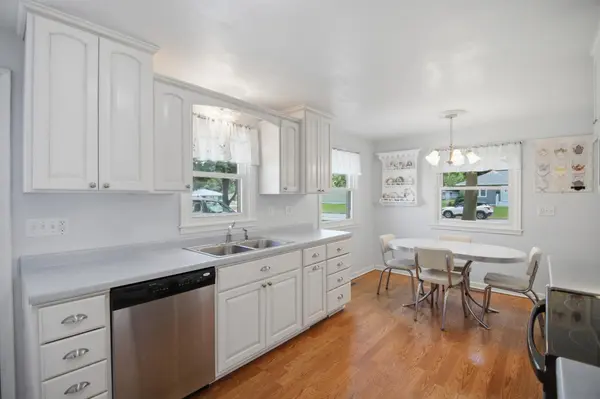 618 E University ST, Owatonna, MN 55060