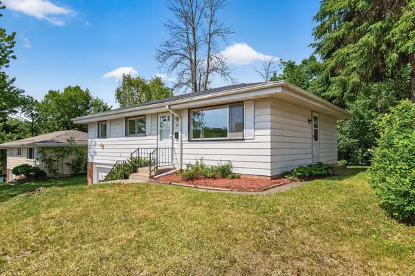 3211 Indiana AVE N, Robbinsdale, MN 55422