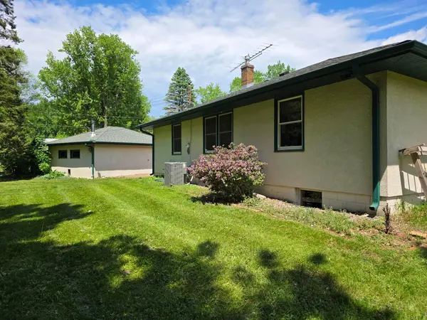 1980 58th ST E, Inver Grove Heights, MN 55077