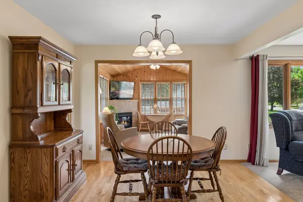 18025 33rd AVE N, Plymouth, MN 55447