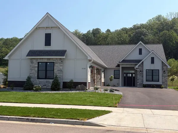 2110 Amanda WAY, Hudson, WI 54016