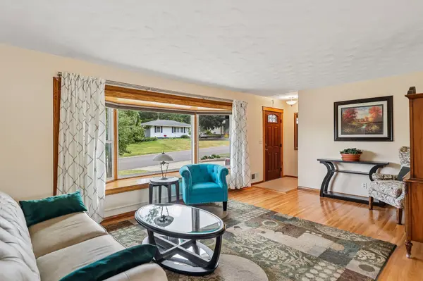 3403 71st ST E, Inver Grove Heights, MN 55076