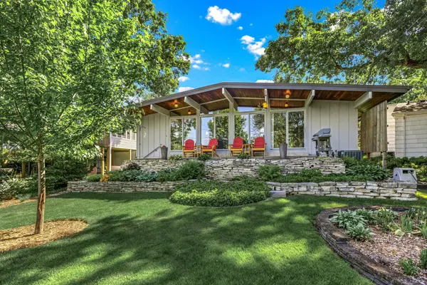 3324 Decatur LN, Saint Louis Park, MN 55426