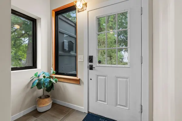 2434 Irving AVE N, Minneapolis, MN 55411