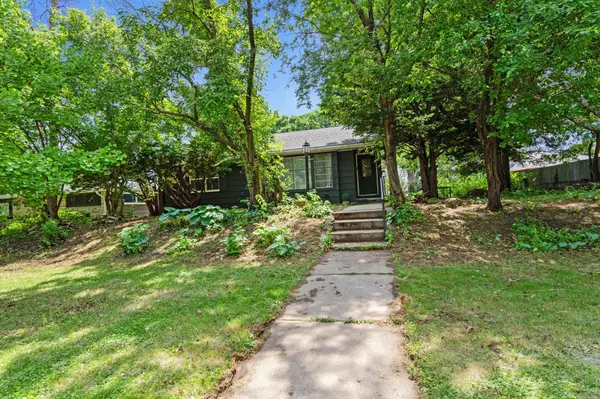 3707 42nd AVE N, Robbinsdale, MN 55422