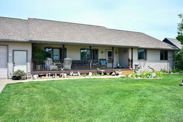 1429 Ridgewood DR, Winona, MN 55987