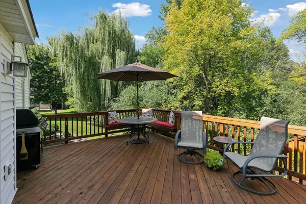10956 N Eagle Lake BLVD, Maple Grove, MN 55369