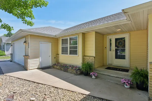 908 Martys WAY, Osceola, WI 54020