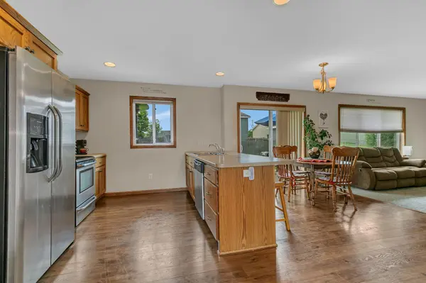 421 4th AVE SE, Saint Joseph, MN 56374